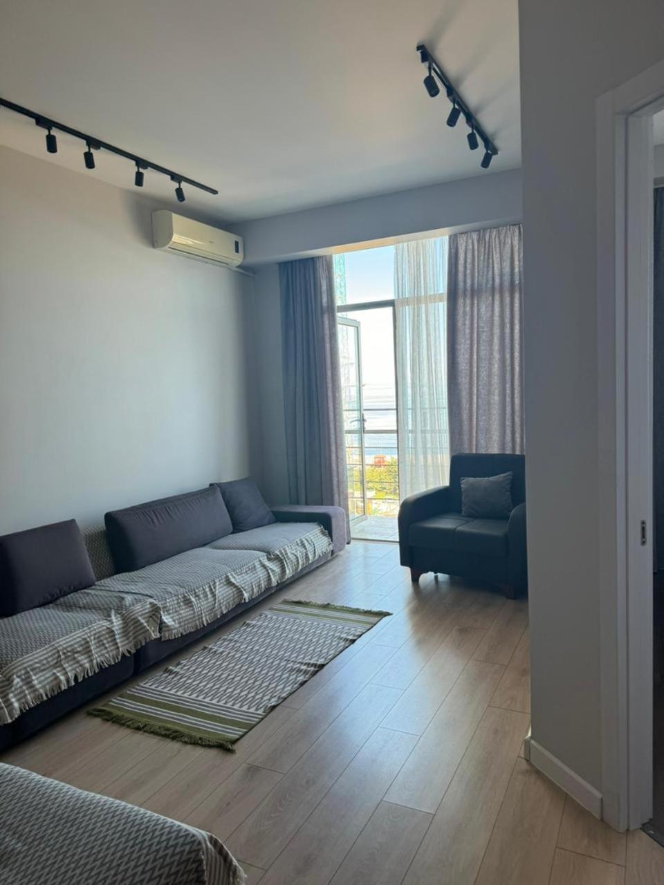 Gio Apartment Batumi Exterior foto